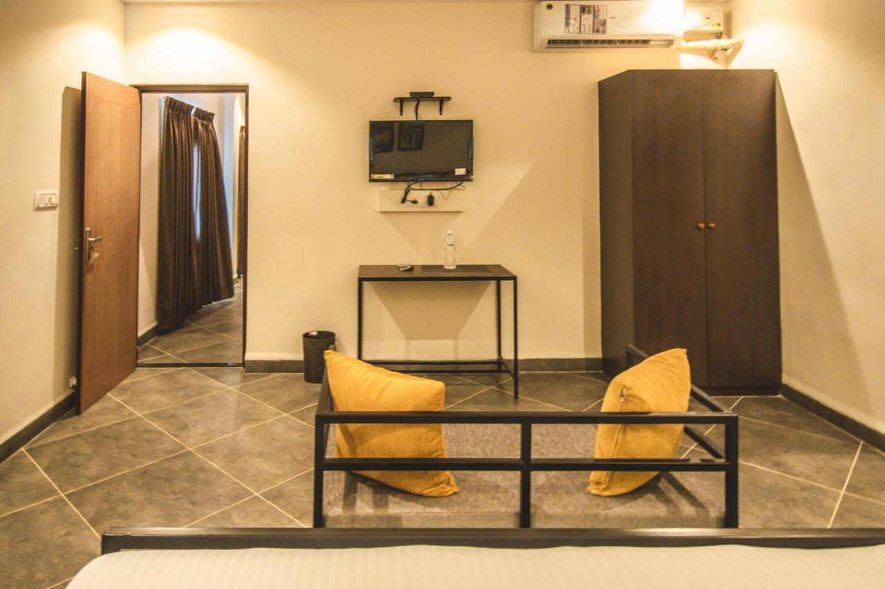 Amber Rooms Porvorim Exterior foto